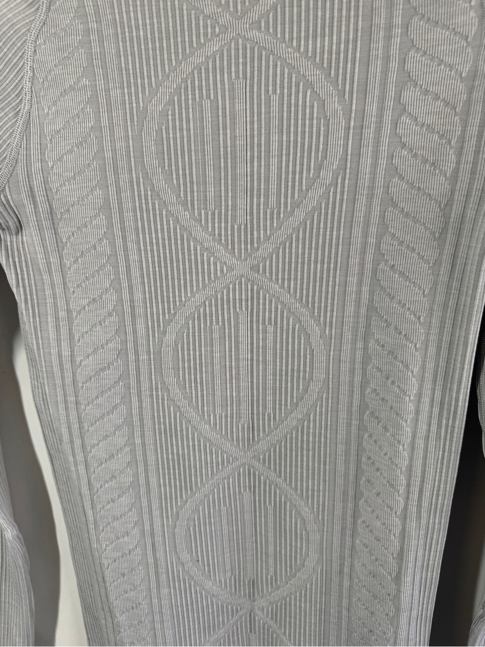 Lululemon Rest Less Pullover Knit Long Sleeve Sweater Athletic Yoga Running XS - Picture 12 of 13